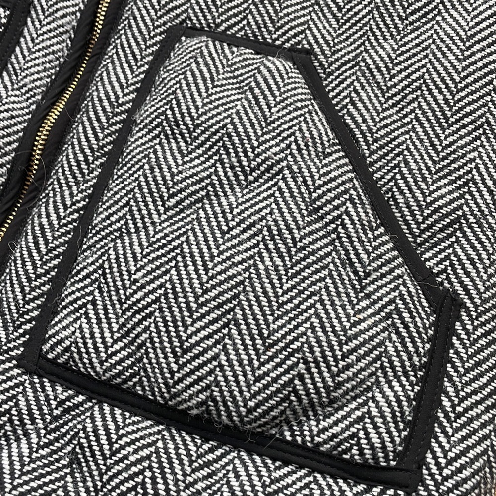 Herringbone Vest - Picture 2 of 9